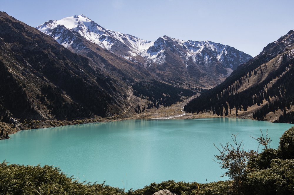 Большое Алматинское озеро, Казахстан.