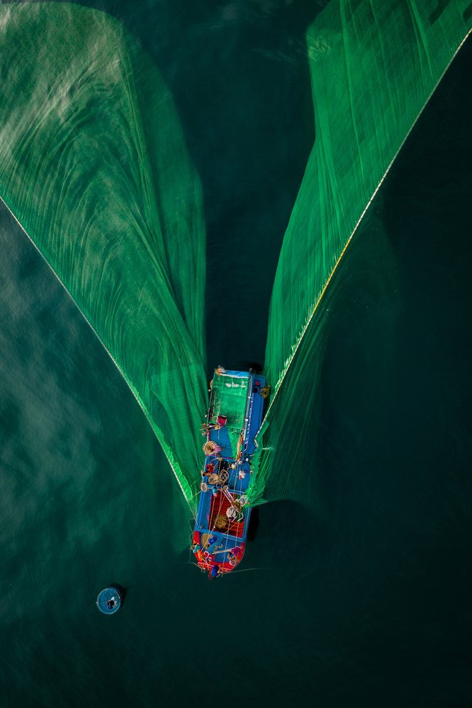 Photograph by Phạm Thạch