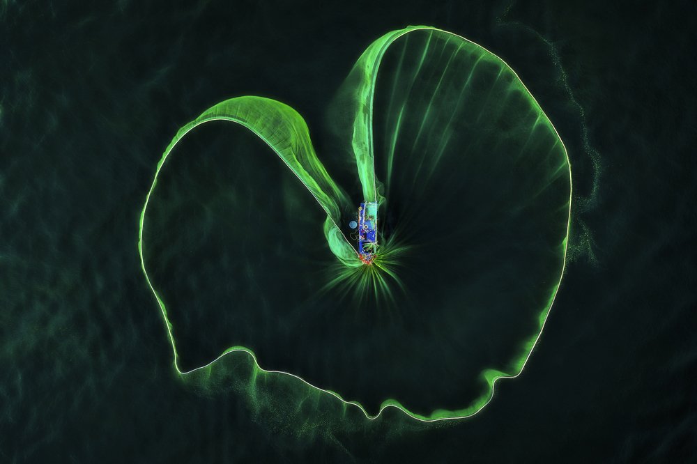 Photograph by Phạm Thạch