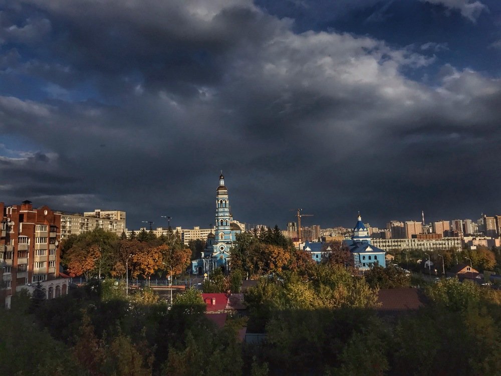 борьба света и тьмы...