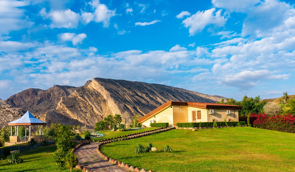 Photograph by Morteza Hekmat Maram