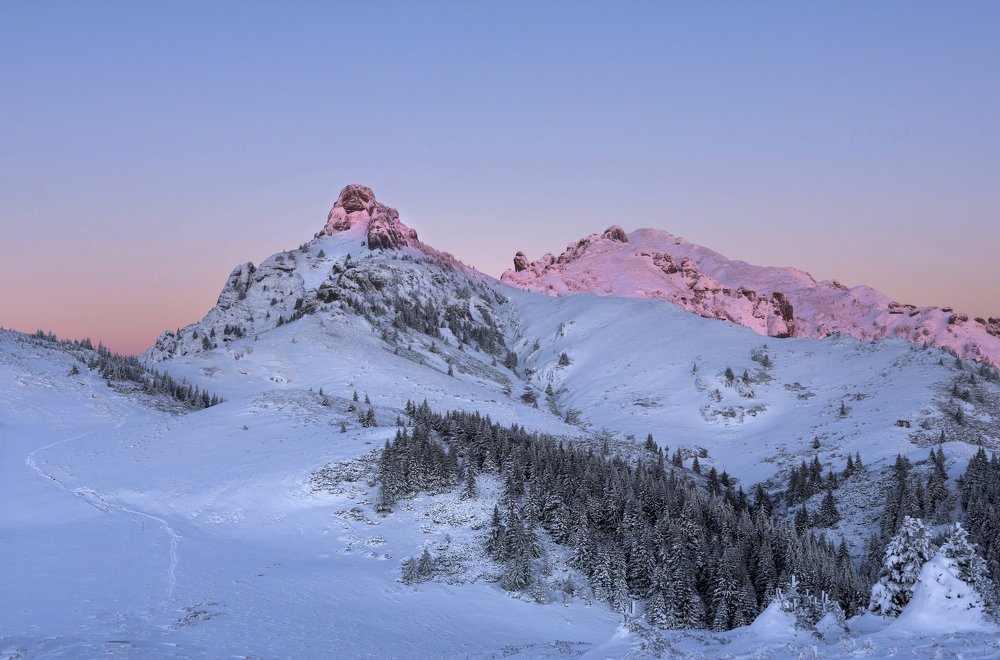 Photograph by Holhos Nick