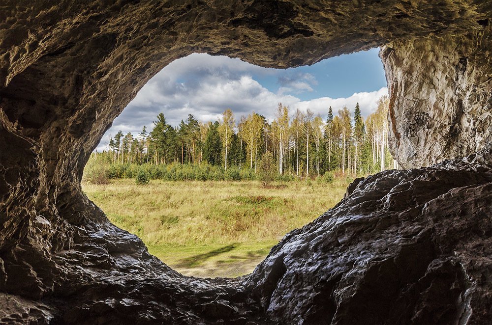 Пейзаж из пещеры