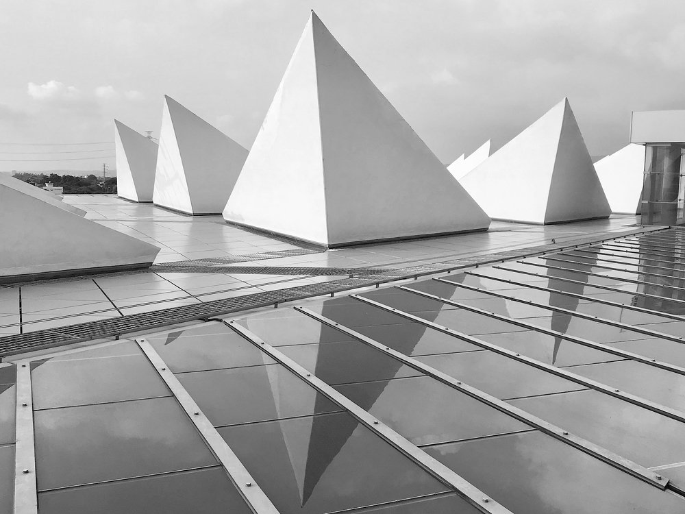 Photograph by Yng-Jaw Jiing