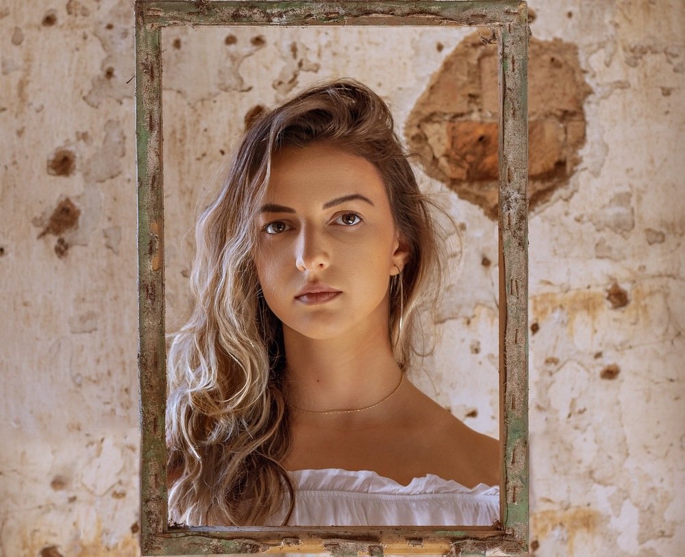 Photograph by Junior Santos