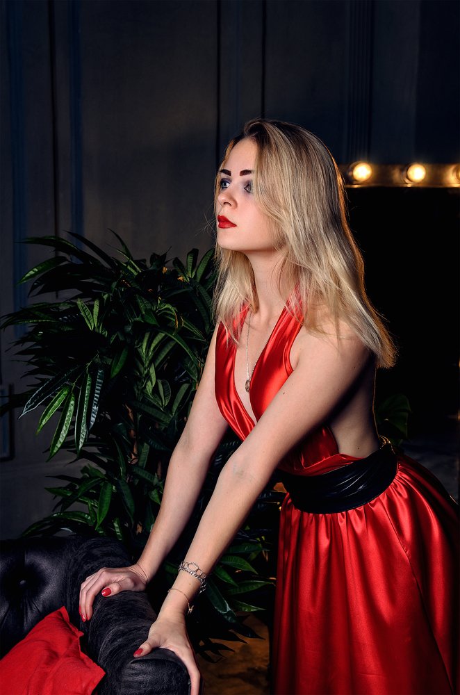 Портрет в красном