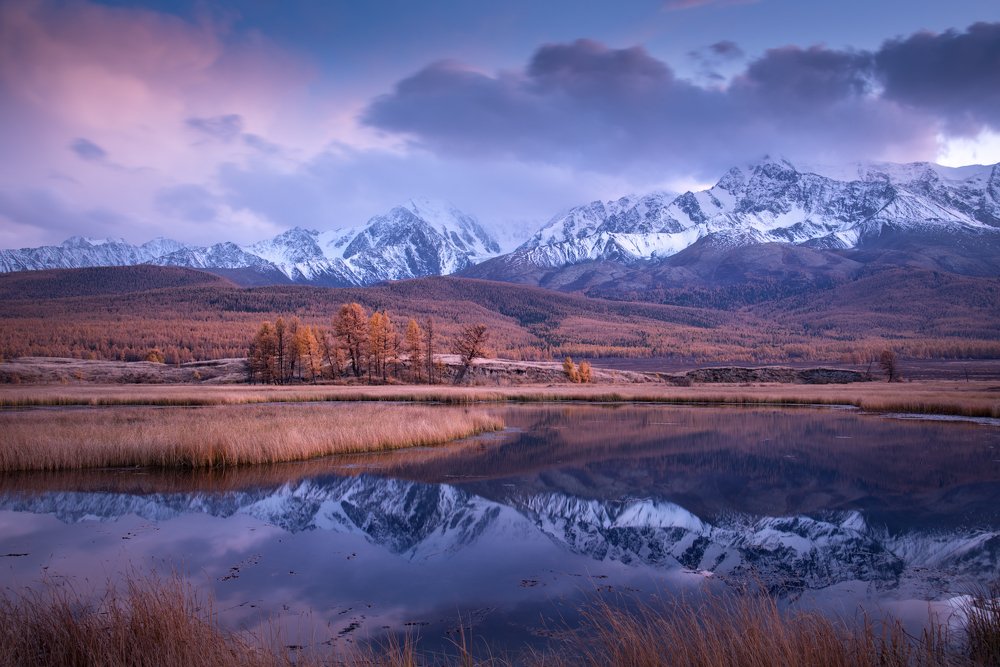 В зеркале осенних сумерек