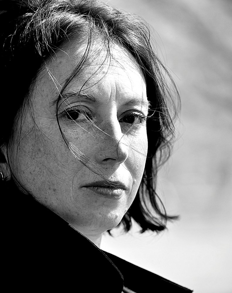 Загадочный взгляд / Mysterious look