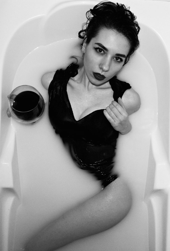 Photograph by Anna Tikhonova