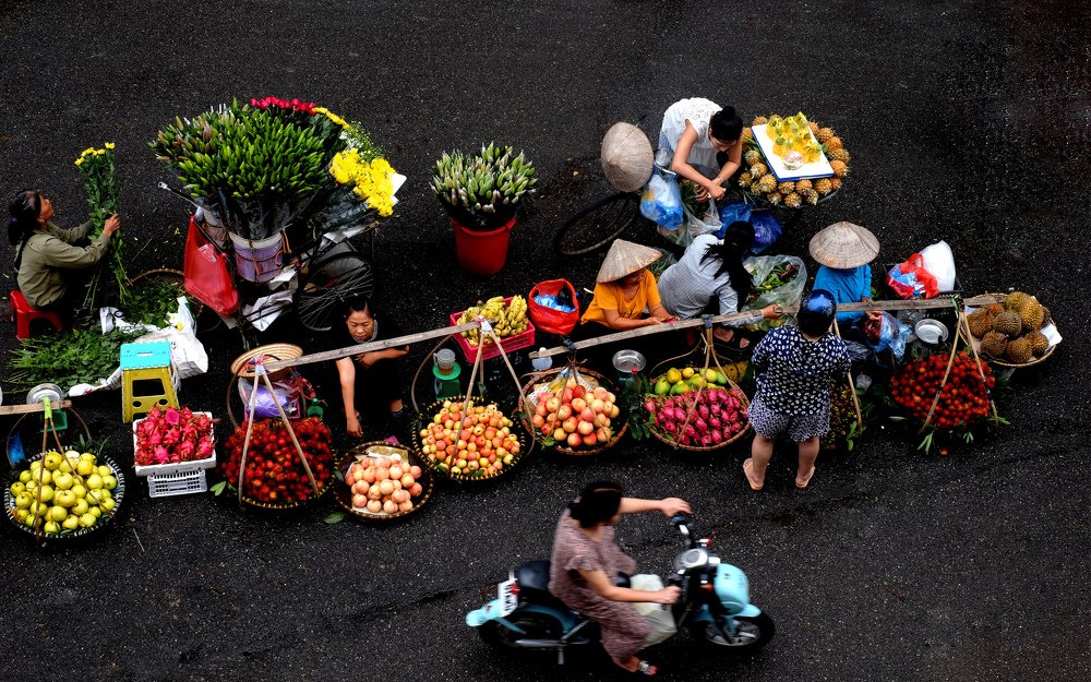 Cau Dong Market, Hanoi, Vietnam