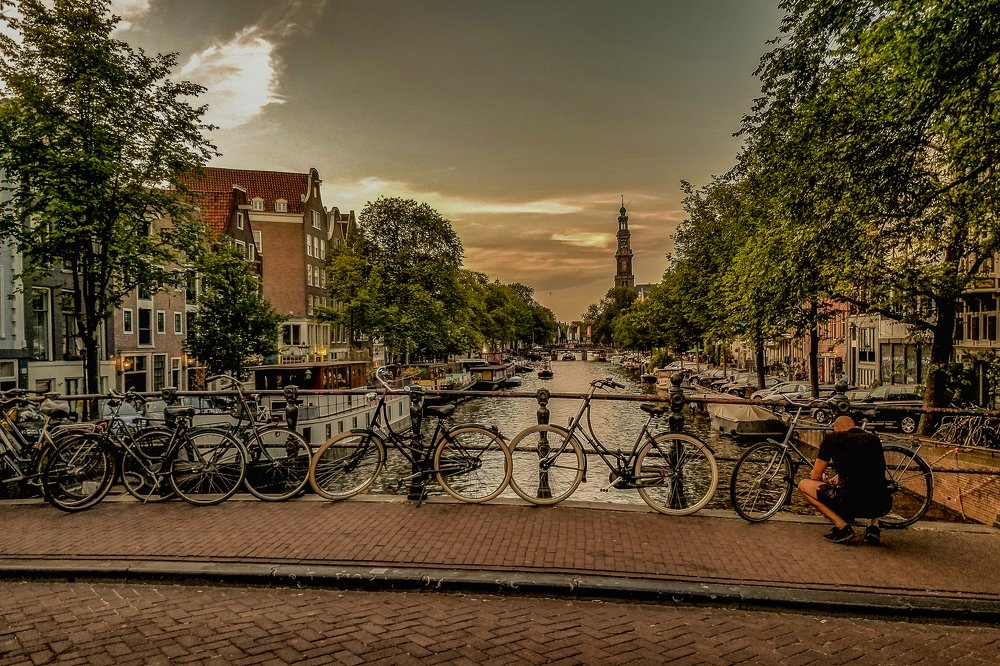 Photograph by Favy Bakalo