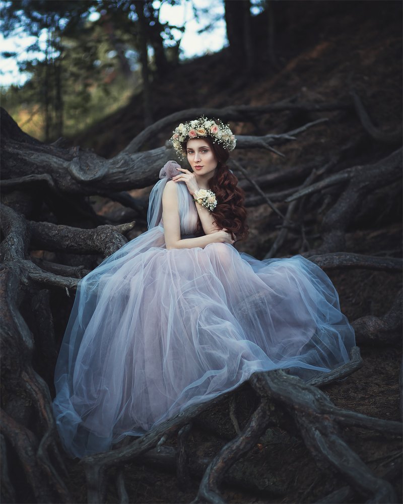 Нимфа на лесном троне