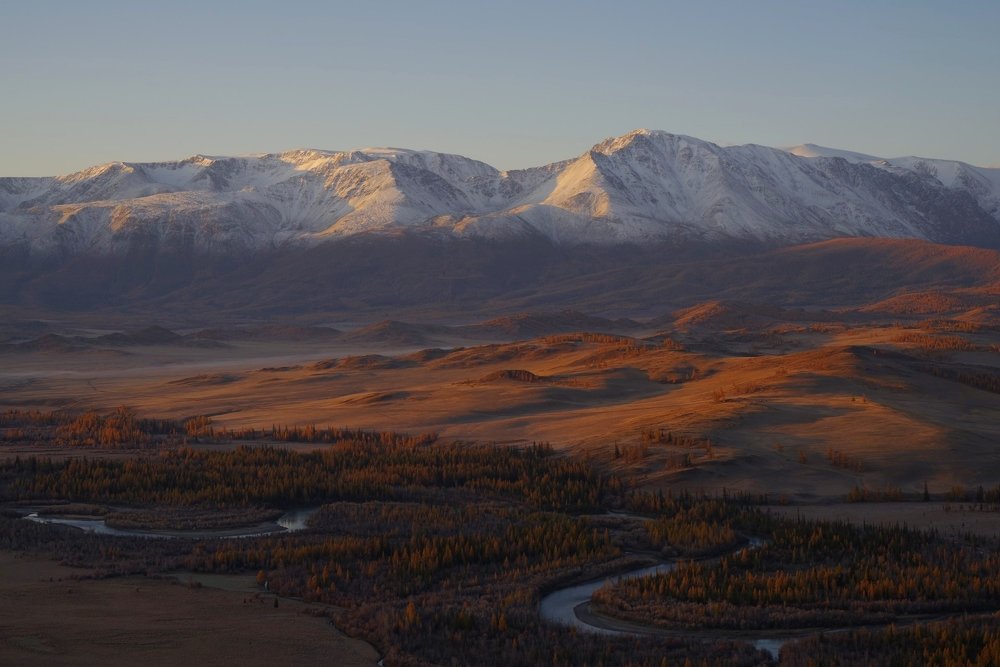 Рассвет в долине реки Чуя