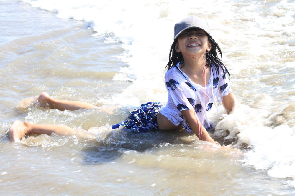 Фотография автора Hla Moe