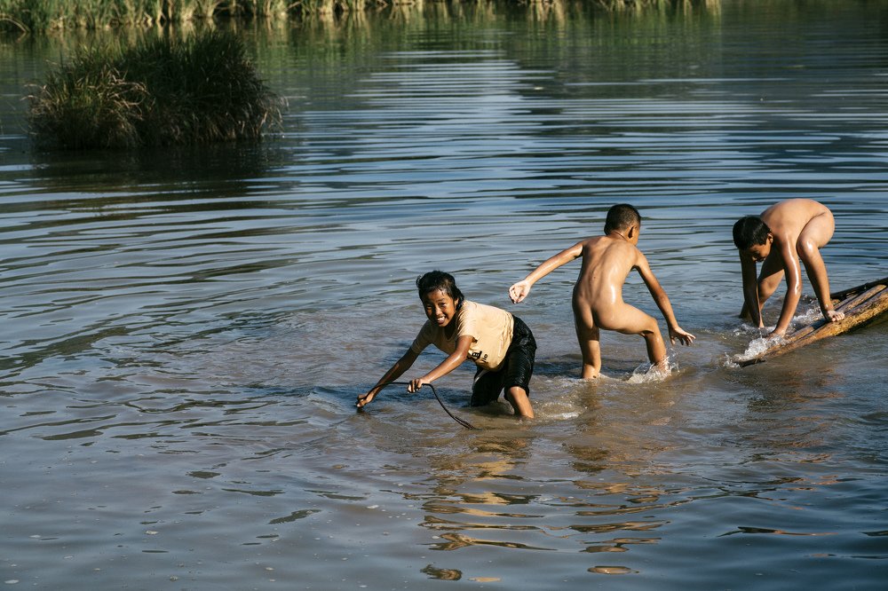 桂林状元桥孩子们的夏天