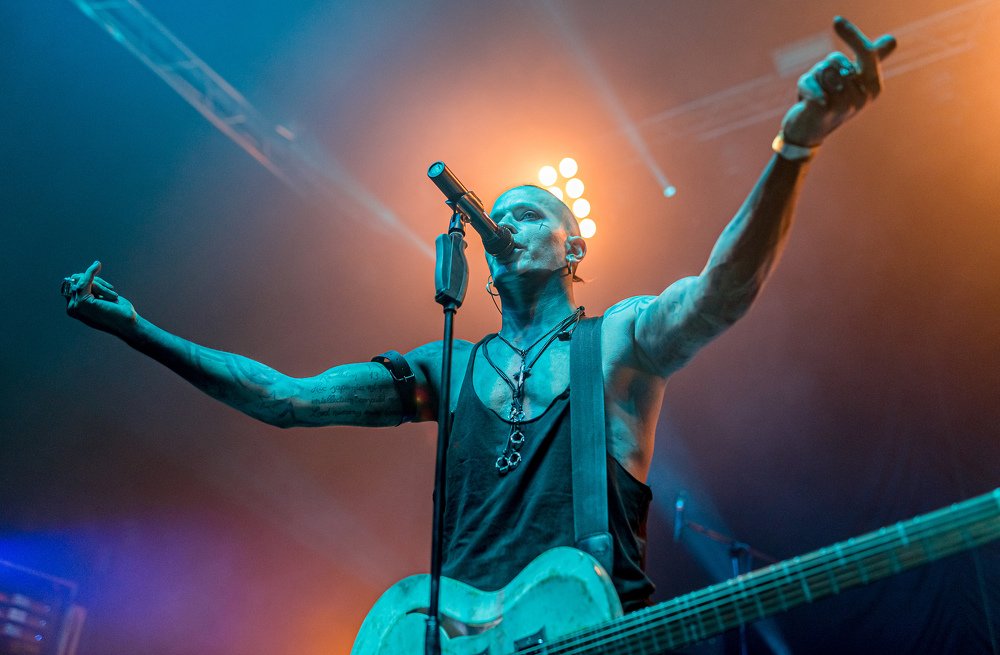 Casual teal and orange