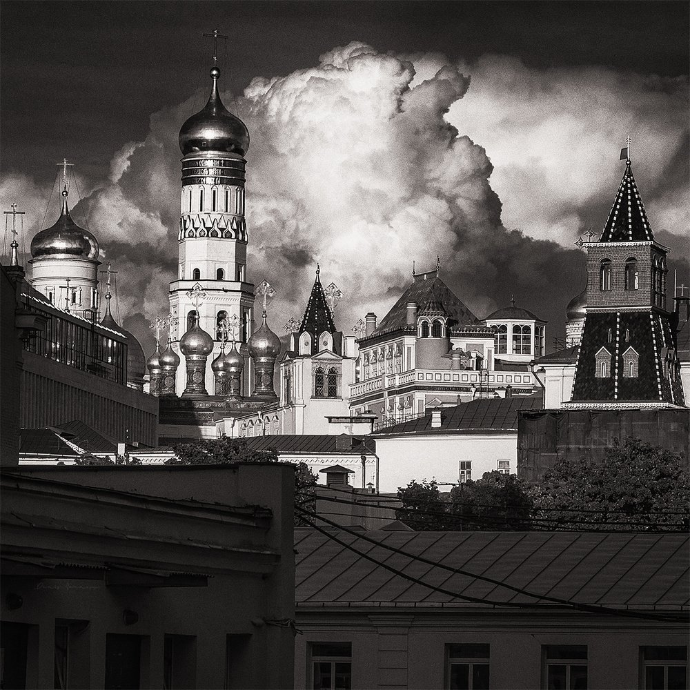 Mr. Cloud in Kremlin