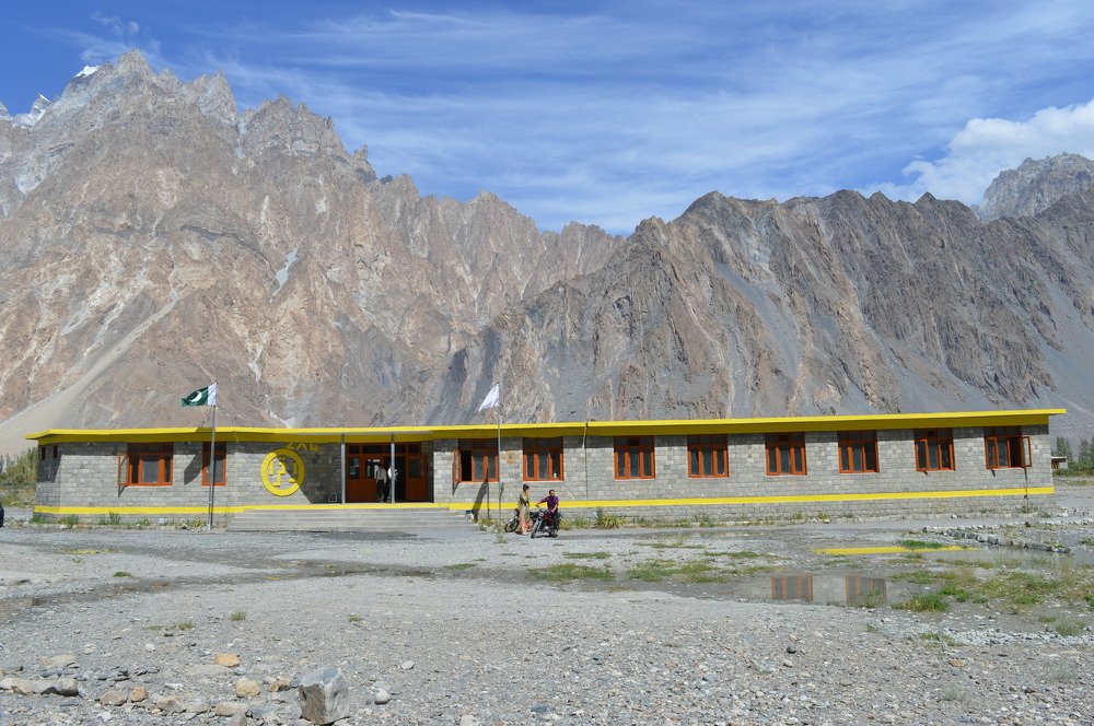 Passu cones with a community school