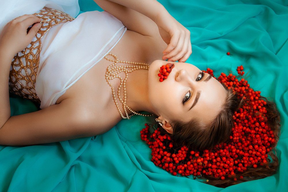 рябиновый красный