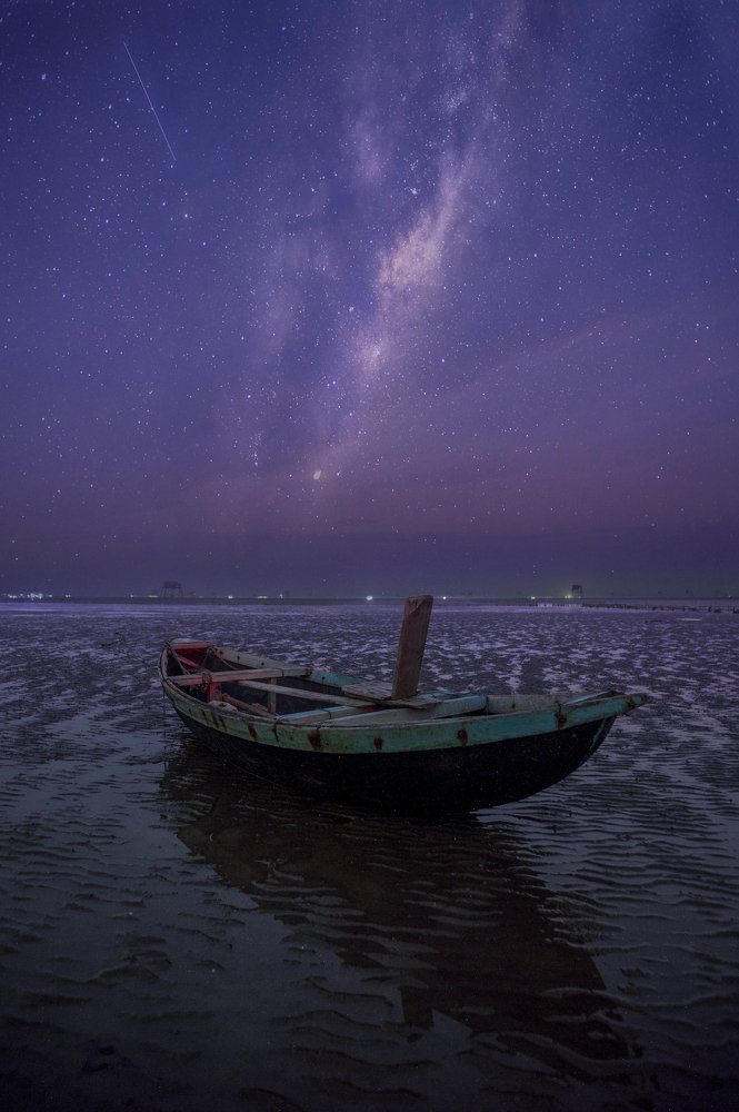 Photograph by Hoàng Hiếu