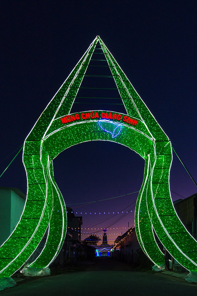 Photograph by Lê Nguyễn Vũ