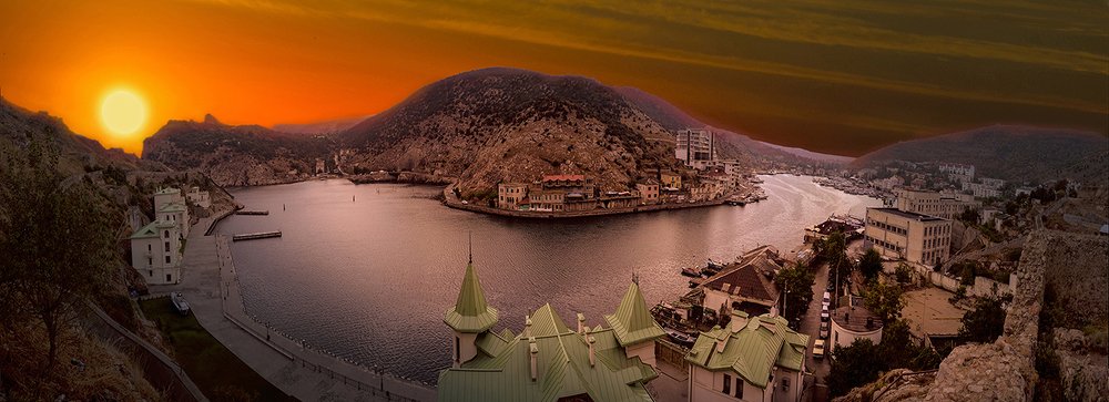 Вечер над Балаклавской бухтой