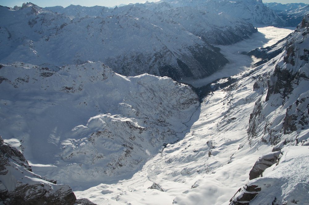 Снег в горной Швейцарии