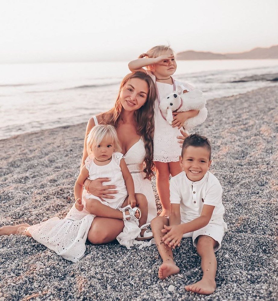 Photograph by Anna Yildiz