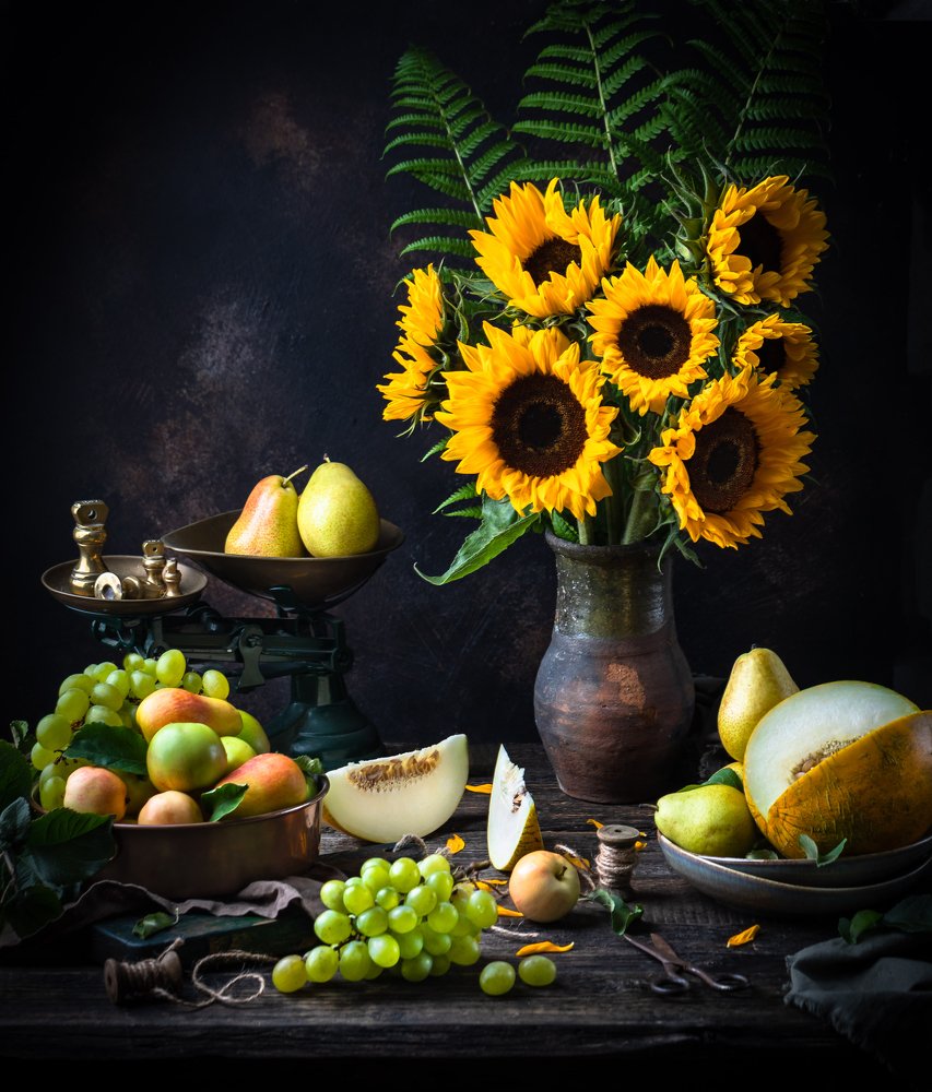 Натюрморт с подсолнухами.