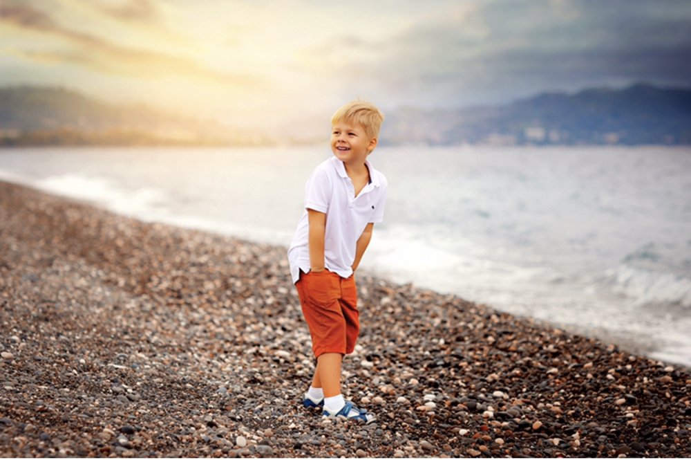 Малыш и море