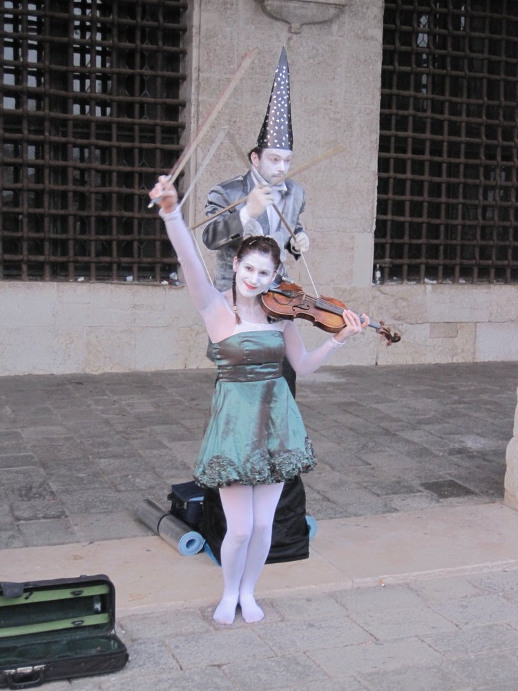 Photograph by Albert Russo