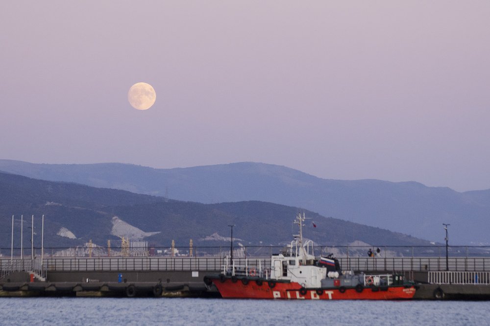 Красный пилот