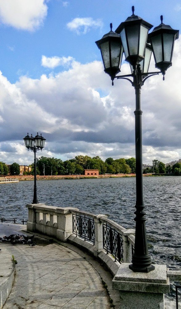 Верхнее озеро в Калининграде...