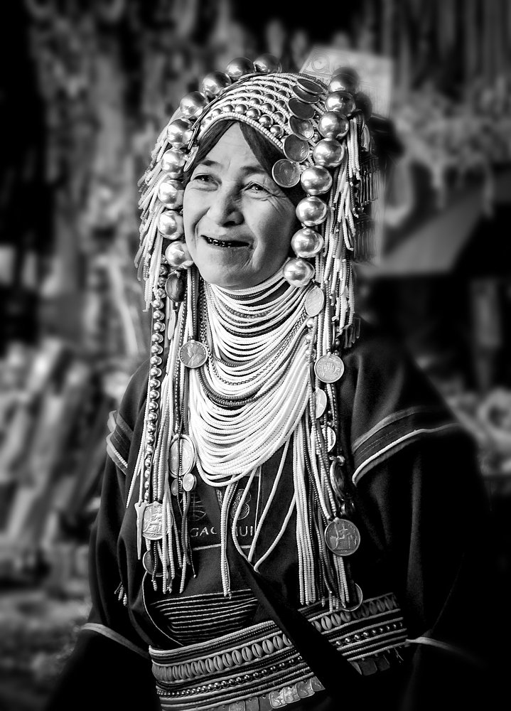 Long Neck woman from thailand