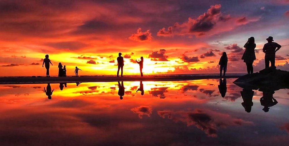 Photograph by Naimin Derbe