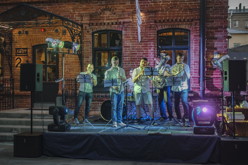 Джаз-бэнд.