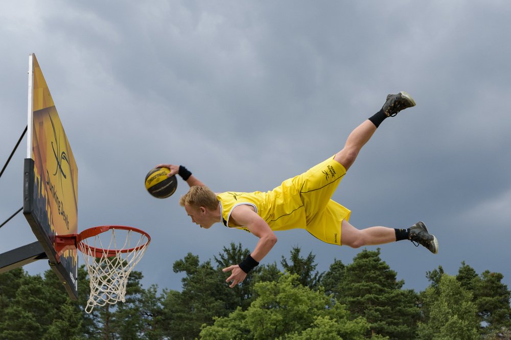 Flying Dunking Devil