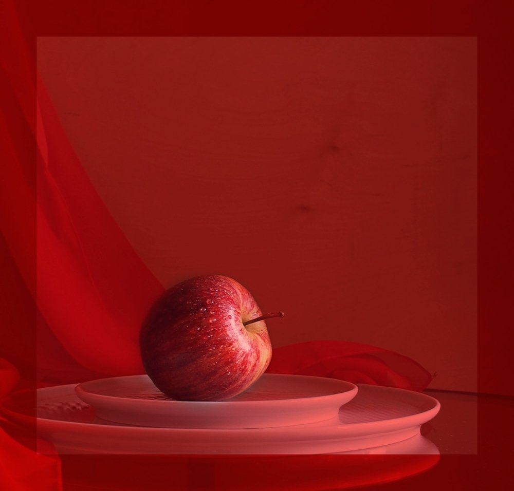 Красное на красном