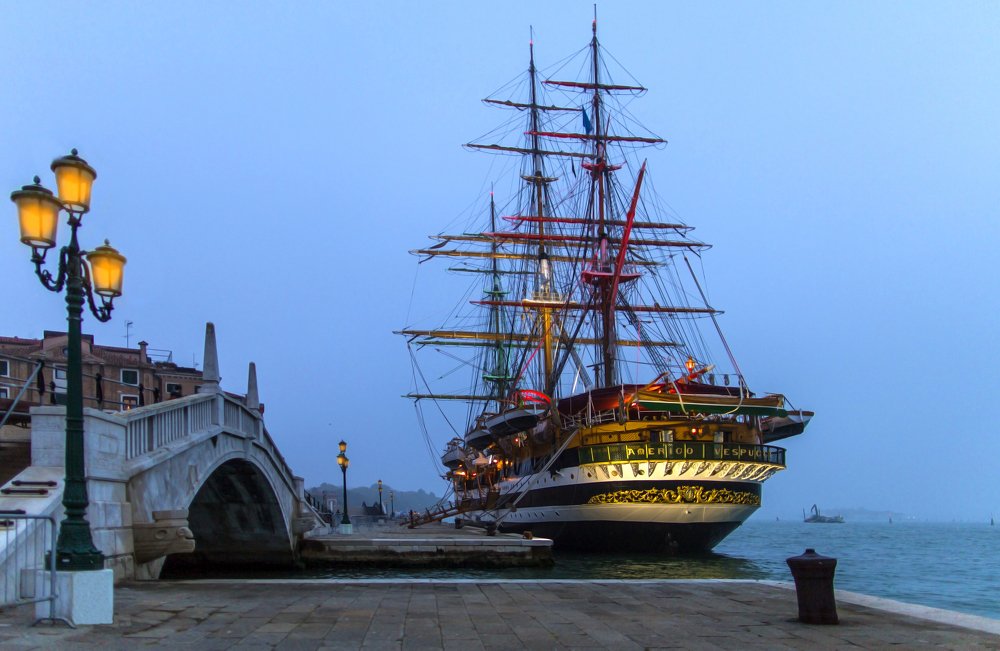 Photograph by Igor Serdyukov