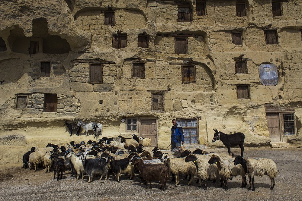 Photograph by Cemal Kaldirim