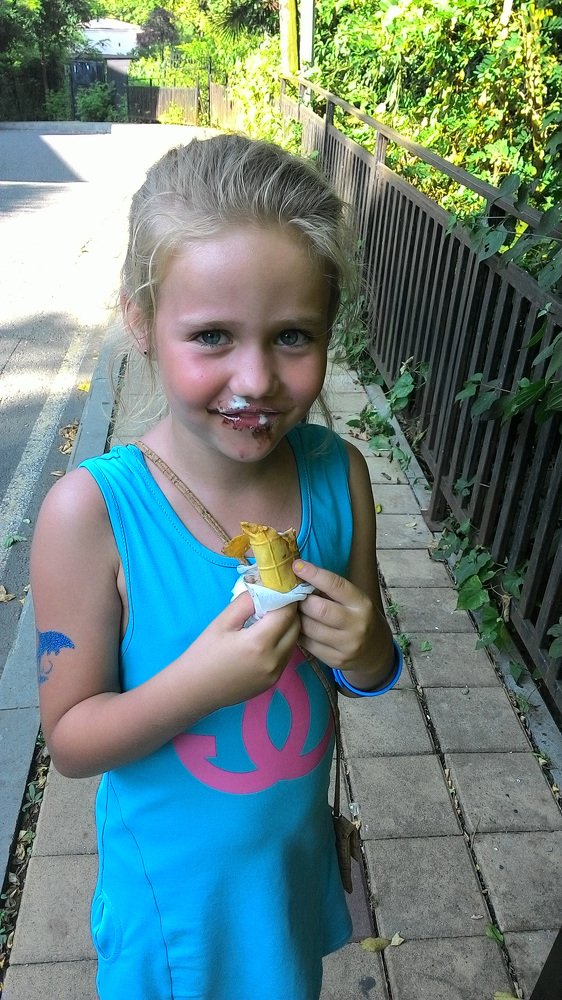 Вкусное мороженое.