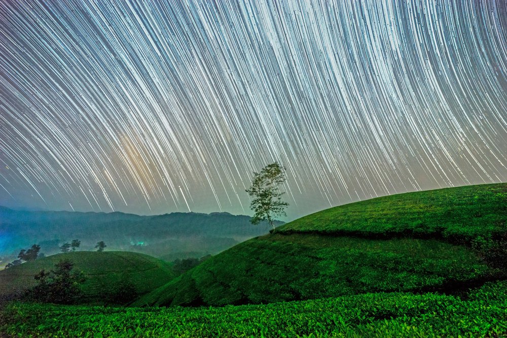 Startrails on Long Coc tea hill