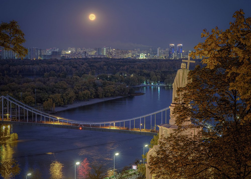 В лунном свете...