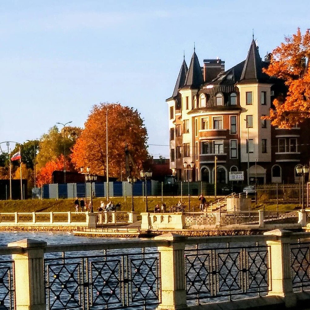 На Верхнем озере в Калининграде.