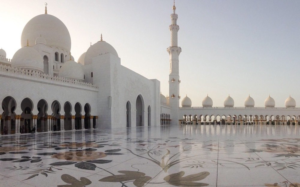 Белая мечеть, Абу-Даби