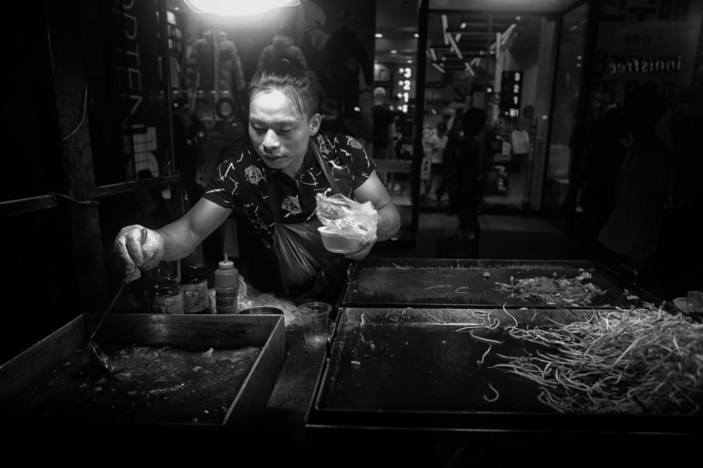 A Yakisoba Vendor in Myeongdong