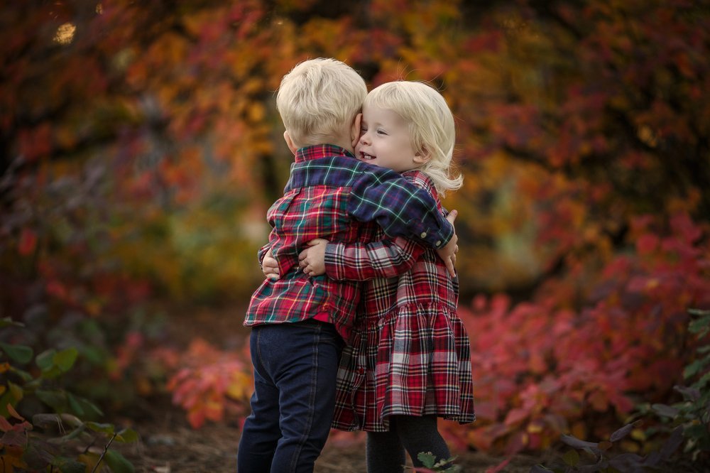 Детские объятия