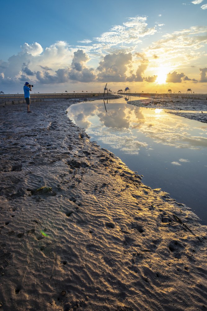 Bình minh trên bãi biển