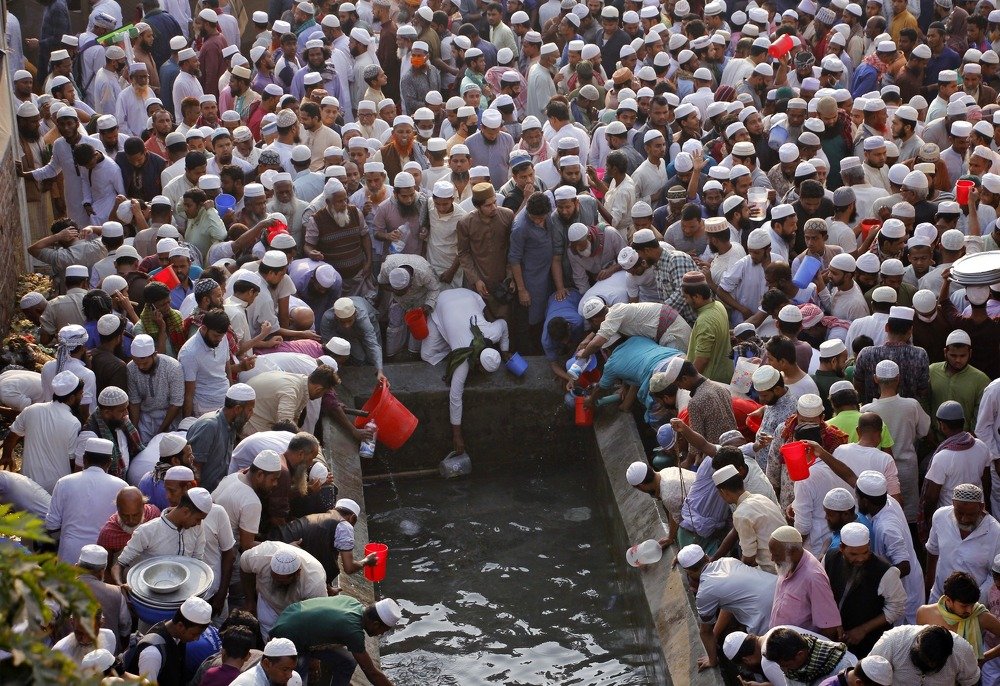 Photograph by  Rayhan Ahmed