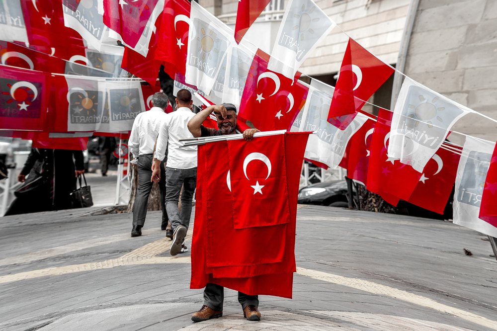 Photograph by DAMOUN POURNEMATI